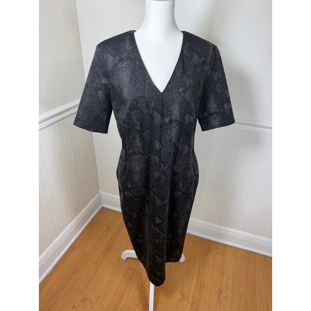 Calvin‎ Klein Snakeskin Sheath Dress Women 8 Black Grey V-Neck CD1HSW07